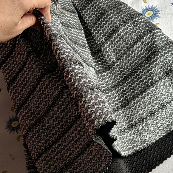 Silver metallic structured skirt Size M - Picture 4 of 4